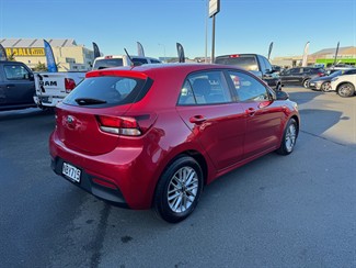 2020 Kia Rio - Thumbnail
