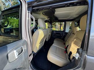 2018 Jeep Wrangler - Thumbnail