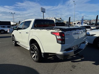 2017 Mitsubishi Triton - Thumbnail