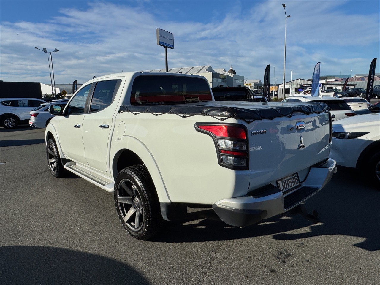 2017 Mitsubishi Triton