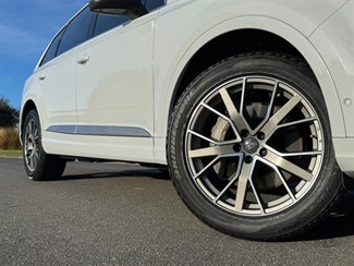 2016 Audi Q7 - Thumbnail