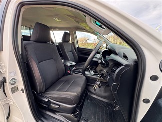 2021 Toyota Hilux - Thumbnail