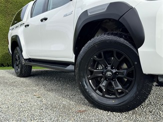 2021 Toyota Hilux - Thumbnail