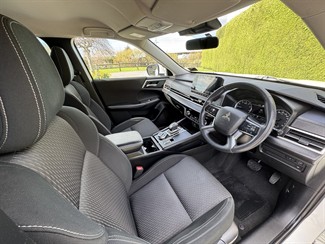 2022 Mitsubishi Outlander - Thumbnail