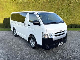 2017 Toyota Hiace - Thumbnail