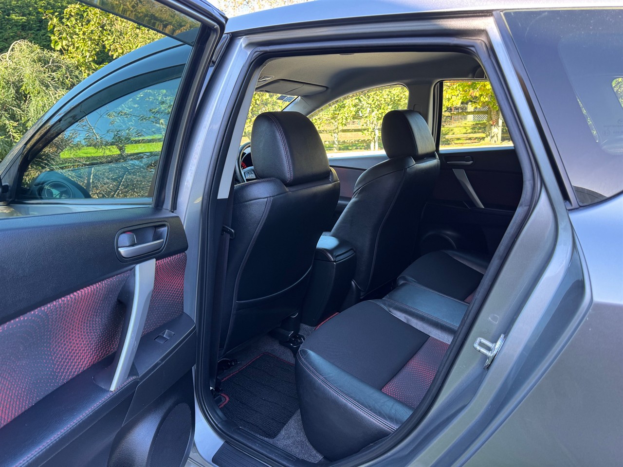 2010 Mazda Axela
