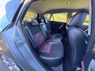 2010 Mazda Axela - Thumbnail
