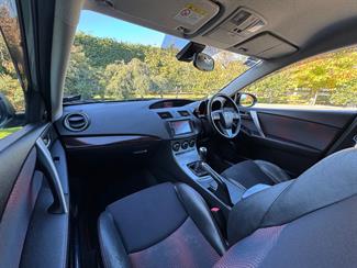 2010 Mazda Axela - Thumbnail