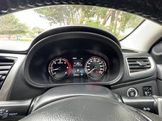 2021 Mitsubishi Triton - Thumbnail
