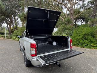 2021 Mitsubishi Triton - Thumbnail