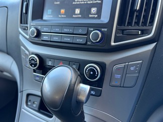 2019 Hyundai iMax - Thumbnail