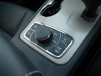 2017 JEEP Grand Cherokee - Thumbnail