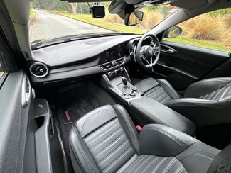 2018 Alfa Romeo Giulia - Thumbnail