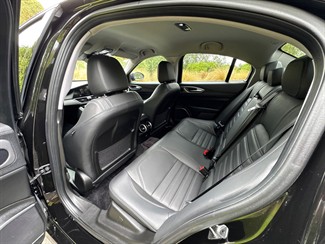 2018 Alfa Romeo Giulia - Thumbnail