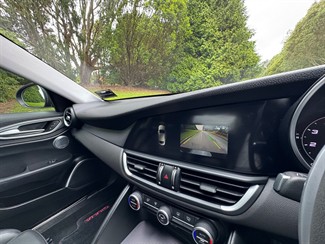 2018 Alfa Romeo Giulia - Thumbnail