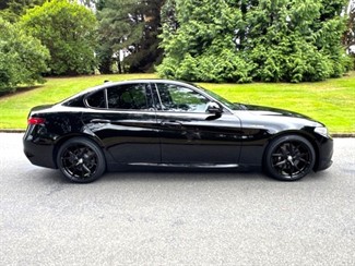 2018 Alfa Romeo Giulia - Thumbnail