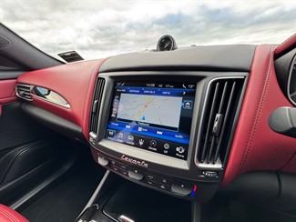 2020 Maserati Levante - Thumbnail