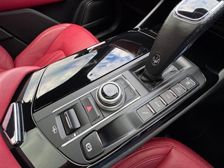 2020 Maserati Levante - Thumbnail