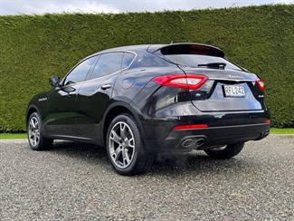 2020 Maserati Levante - Thumbnail