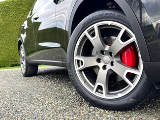 2020 Maserati Levante - Thumbnail