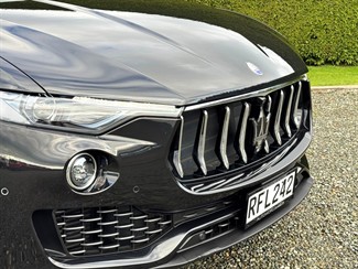 2020 Maserati Levante - Thumbnail