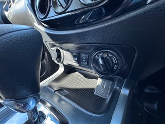 2021 Nissan Navara - Thumbnail