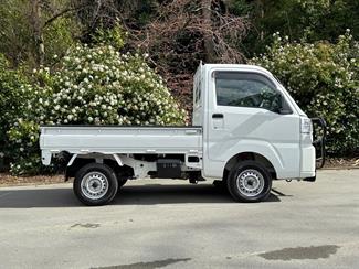 2023 Daihatsu Hijet - Thumbnail