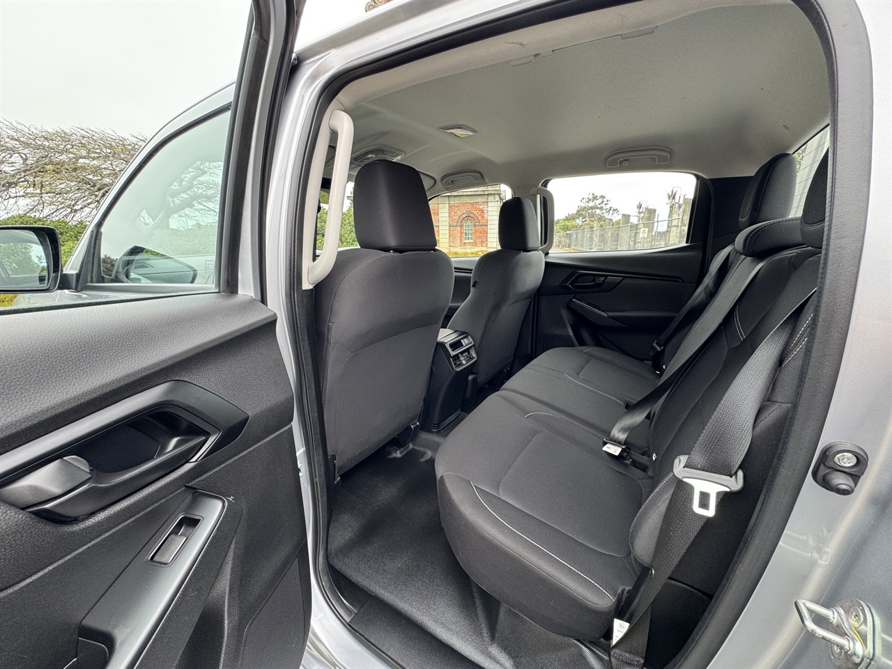 2024 Isuzu D-Max
