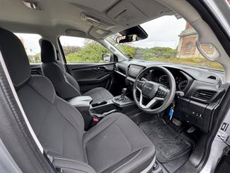 2024 Isuzu D-Max - Thumbnail