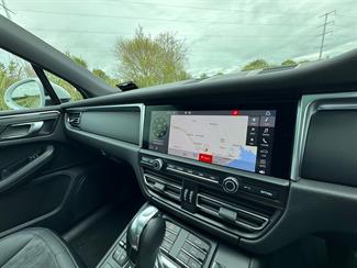 2019 Porsche Macan - Thumbnail