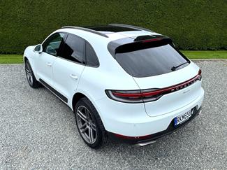 2019 Porsche Macan - Thumbnail