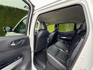 2021 Nissan Navara - Thumbnail