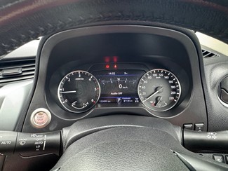 2021 Nissan Navara - Thumbnail