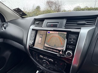 2021 Nissan Navara - Thumbnail