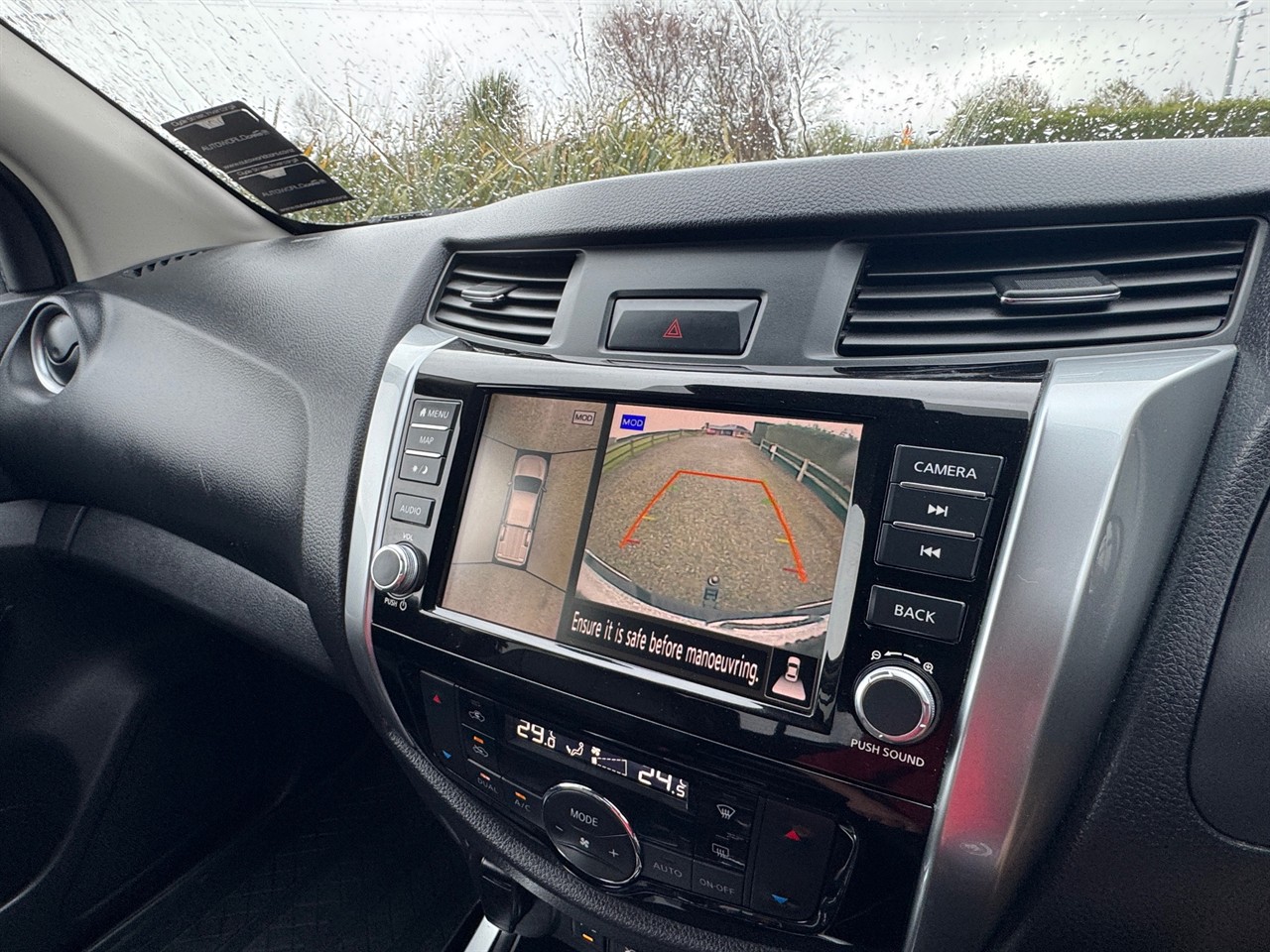 2021 Nissan Navara