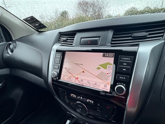 2021 Nissan Navara - Thumbnail