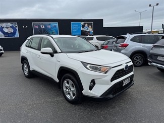 2021 Toyota Rav4 - Thumbnail
