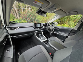 2021 Toyota Rav4 - Thumbnail