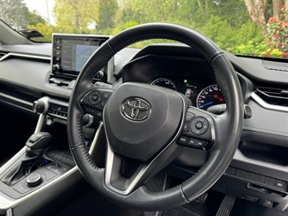 2021 Toyota Rav4 - Thumbnail