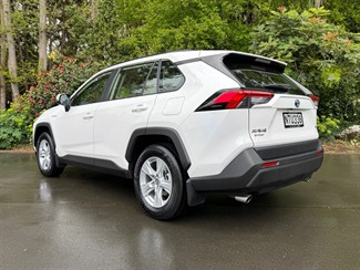 2021 Toyota Rav4 - Thumbnail