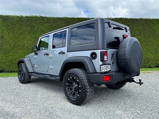 2016 Jeep Wrangler - Thumbnail