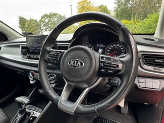 2020 KIA RIO - Thumbnail