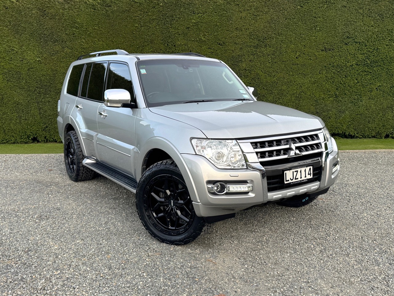 2018 Mitsubishi Pajero