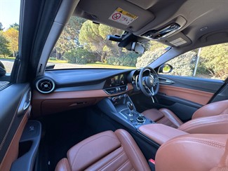 2020 Alfa Romeo Giulia - Thumbnail