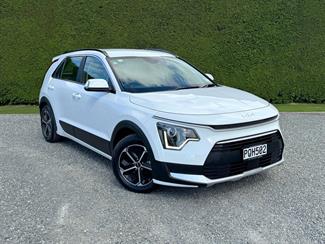 2023 KIA Niro - Thumbnail