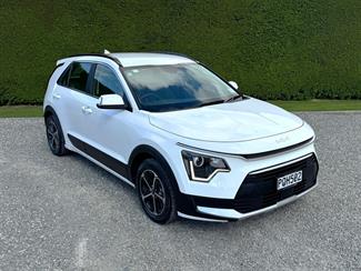 2023 KIA Niro - Thumbnail