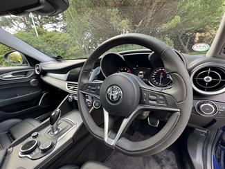 2019 Alfa Romeo Giulia - Thumbnail