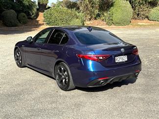 2019 Alfa Romeo Giulia - Thumbnail