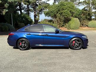 2019 Alfa Romeo Giulia - Thumbnail