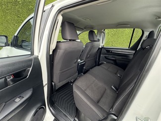 2024 Toyota Hilux - Thumbnail